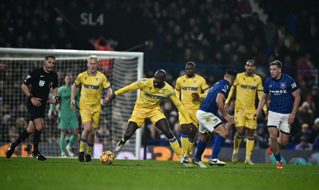 Ipswich Town vs Crystal Palace (02:30 &#8211; 04/12) | Xem lại trận đấu